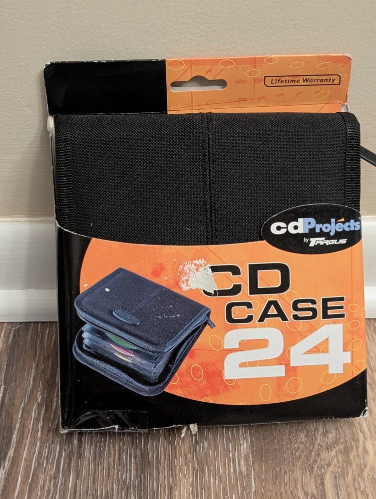 Cd Projects CD Nylon  Carrying Case Holds 24 CD's