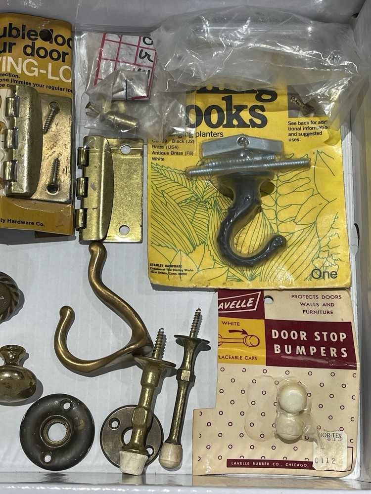 15 Pc Mixed Lot VTG Brass Hardware Junk Drawer Hooks Hinges Backplates Knobs