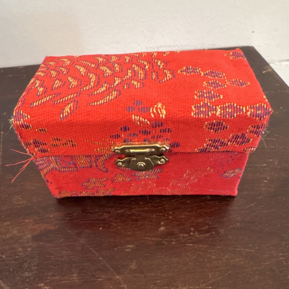 Metal Silver Baoding Balls Hand Exercise Set with Decorative Box, BAL010