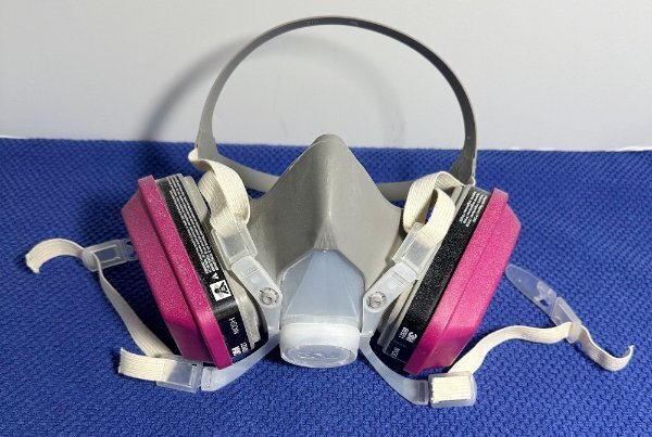 3M Half Facepiece Respirator 6000 Series