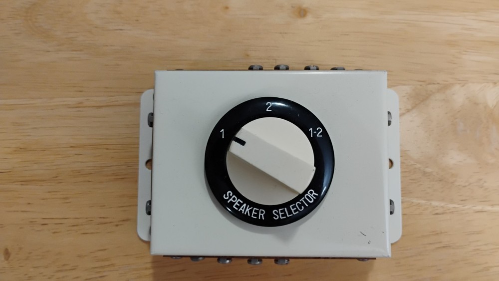 Speaker Selector Switch