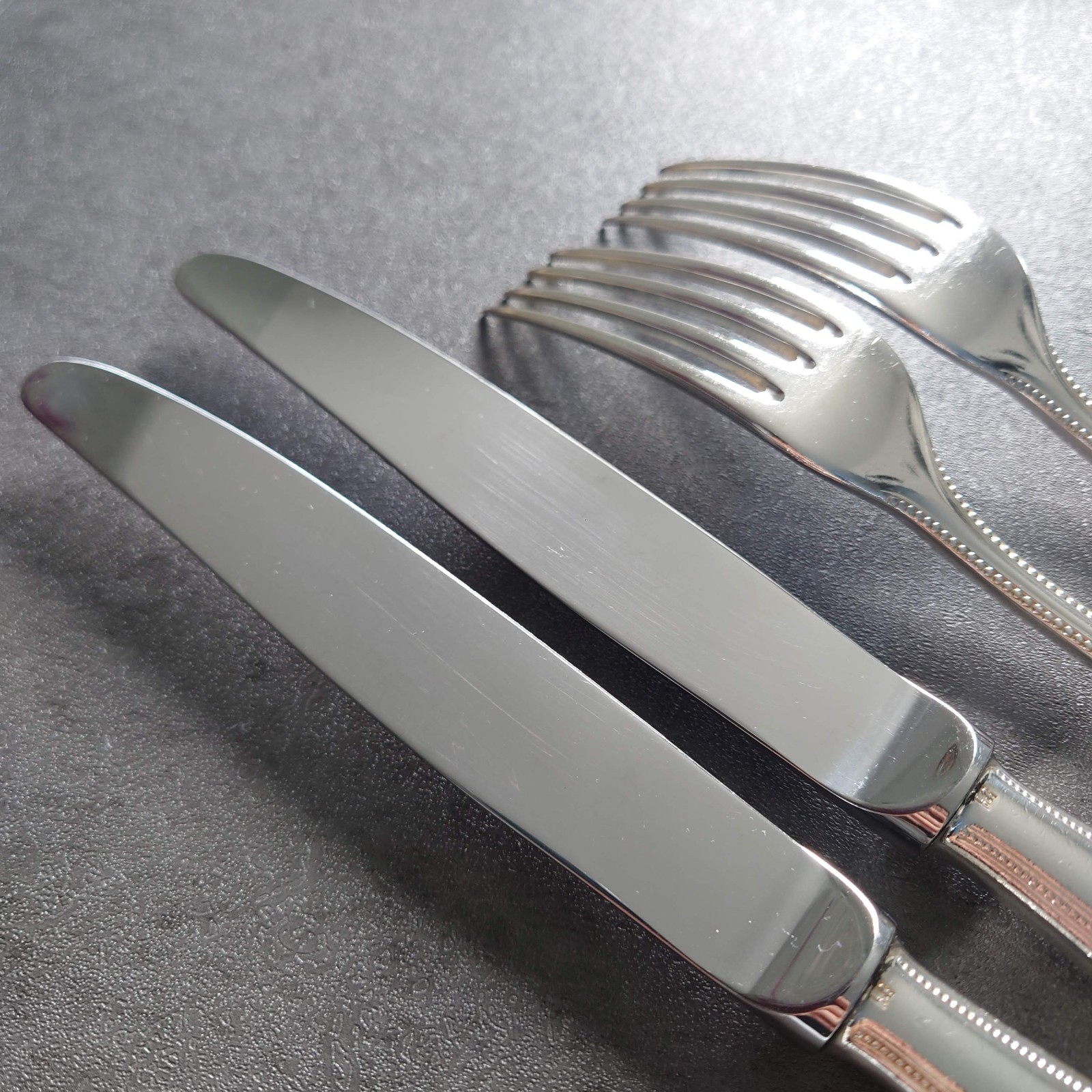 Christofle Perles 10pcs Silverplate Flatware Standard Knife Fork Spoon Very Good