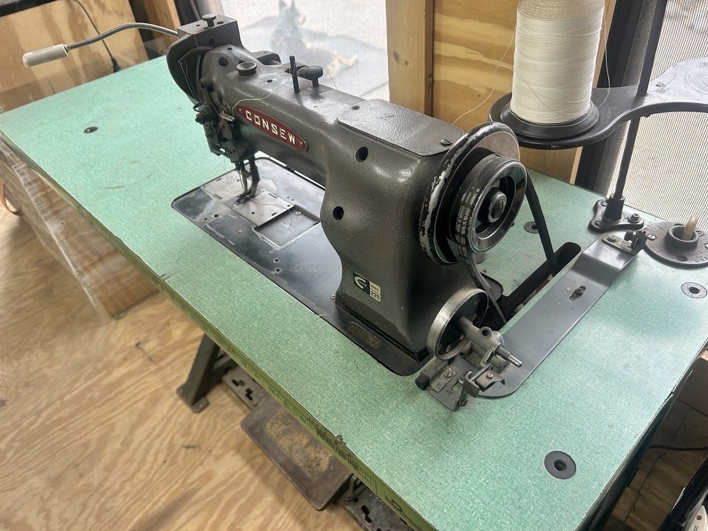 Consew 225 Sewing Machine