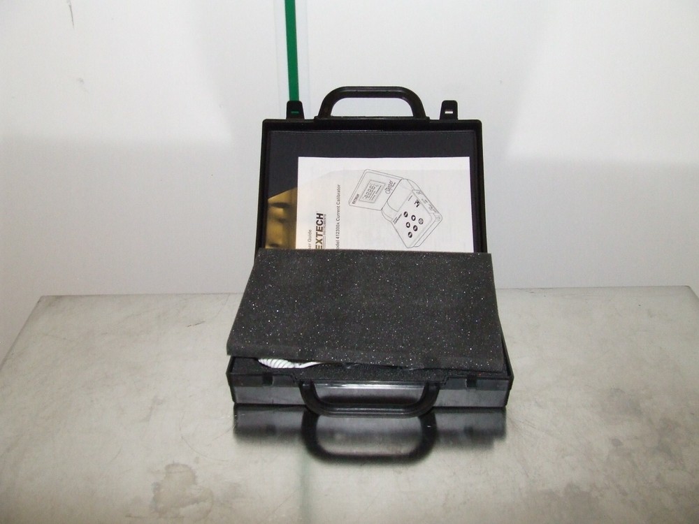 Extech 412300A Current Calibrator & Meter Calibrates Process Devices