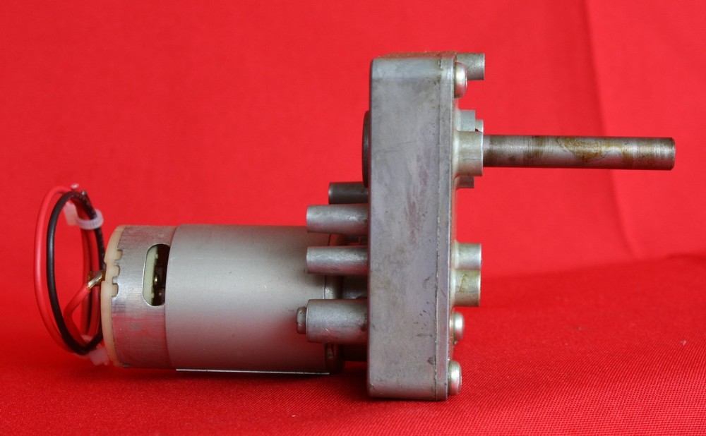 REX  ENGINEERING  MOTOR, 24VDC,  SPEC. #  2317