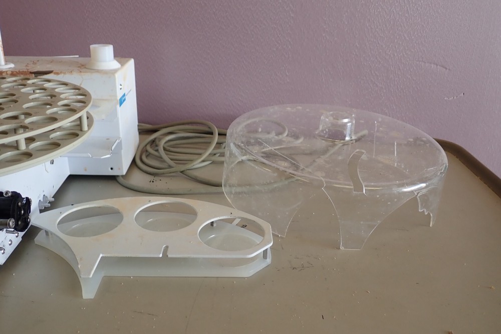 Agilent Technologies G136B Integrated Autosampler