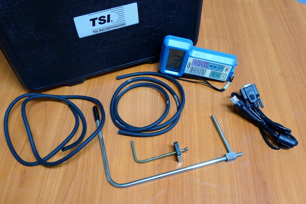 TSI 8705-M-GB DP-CALC MICRO MANOMETER