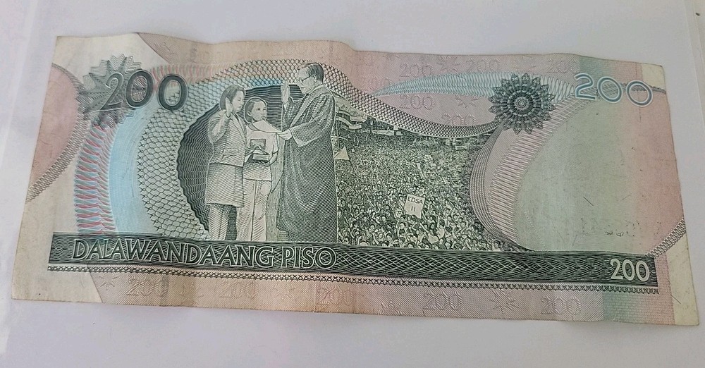 Philippines 200 Piso 2011 Circulated.