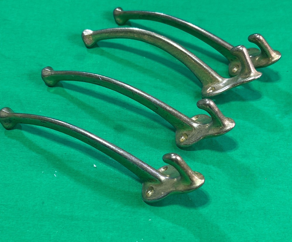 Four Metal Wall Mount 4 Hooks Clothes Pole Tree Hooks