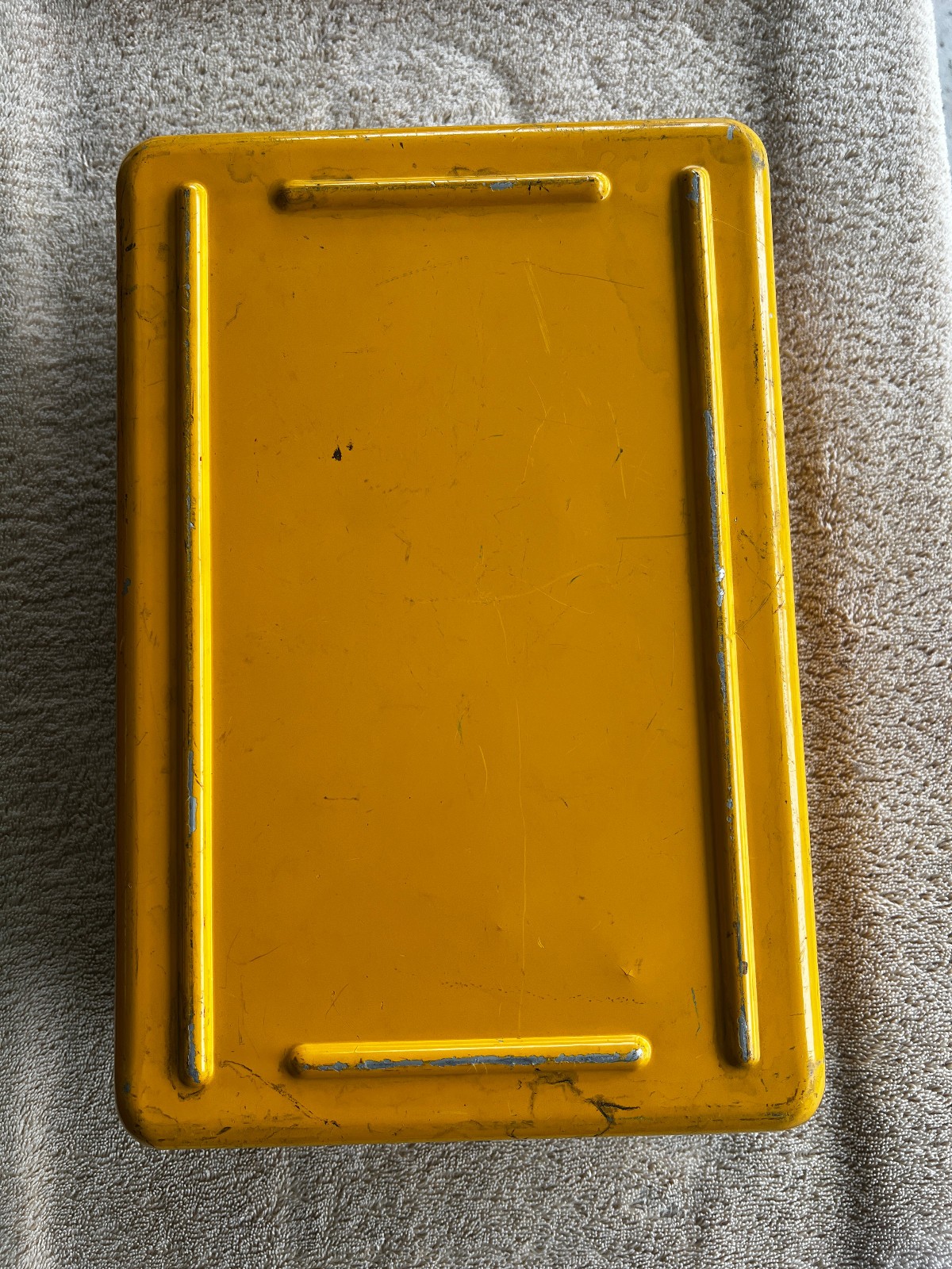 Vintage US Military Equipment Case Yellow C-2058/A1C-17 CY-1411/G1C-3