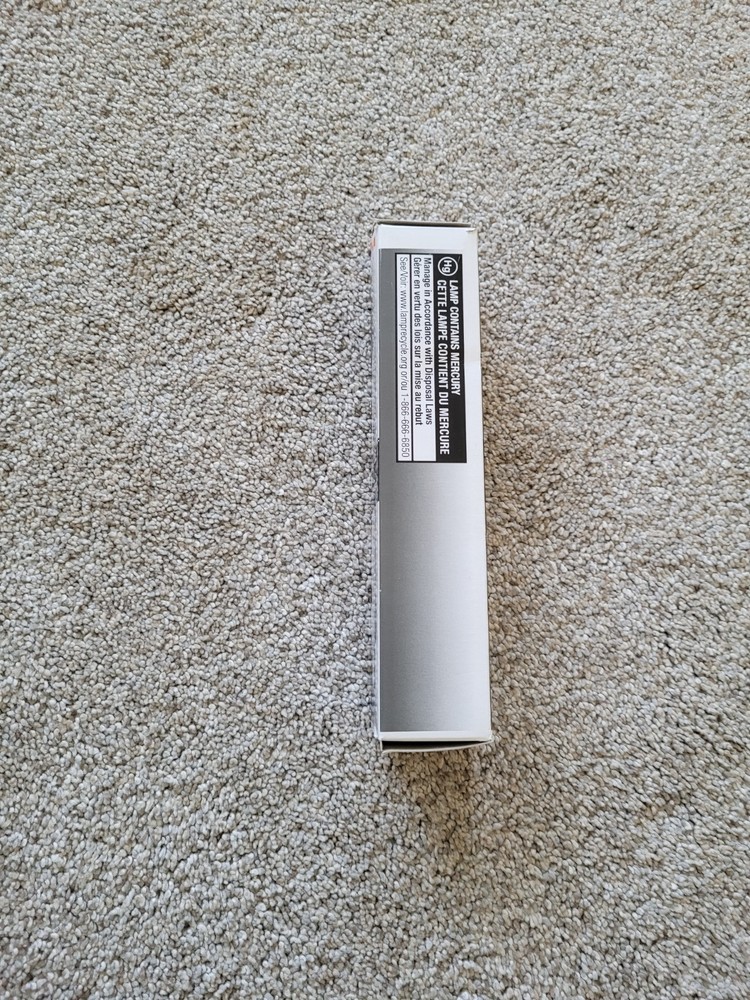 SYLVANIA 26W DULUX D/E Compact Fluorescent Bulb 20673. CF26DD/E/835