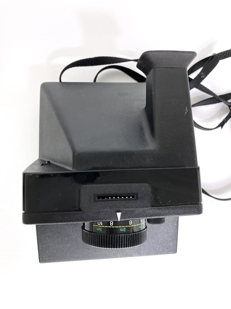 VTG Polaroid SX-70 Pronto! Land Camera With Strap UNTESTED