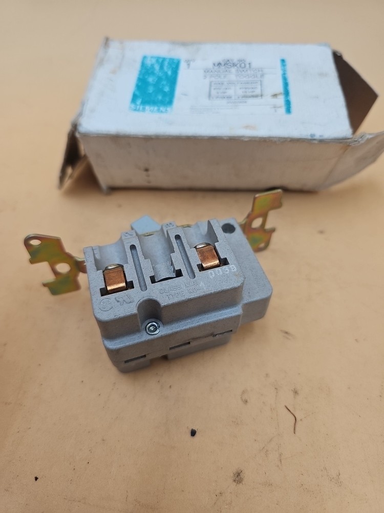 Siemens MMSK01 Manual Switch 2 Pole Toggle