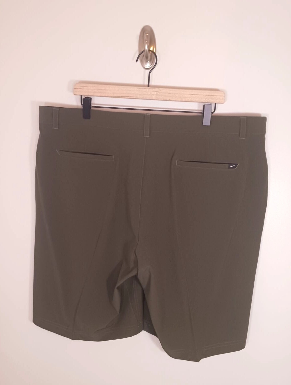 Nike Golf Standard Fit Dri-Fit Athleisure Stretch Green Men's Shorts Size 40