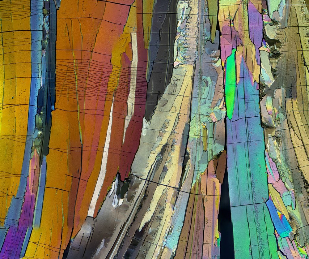 Microscope slide for polarization, Hydroquinone