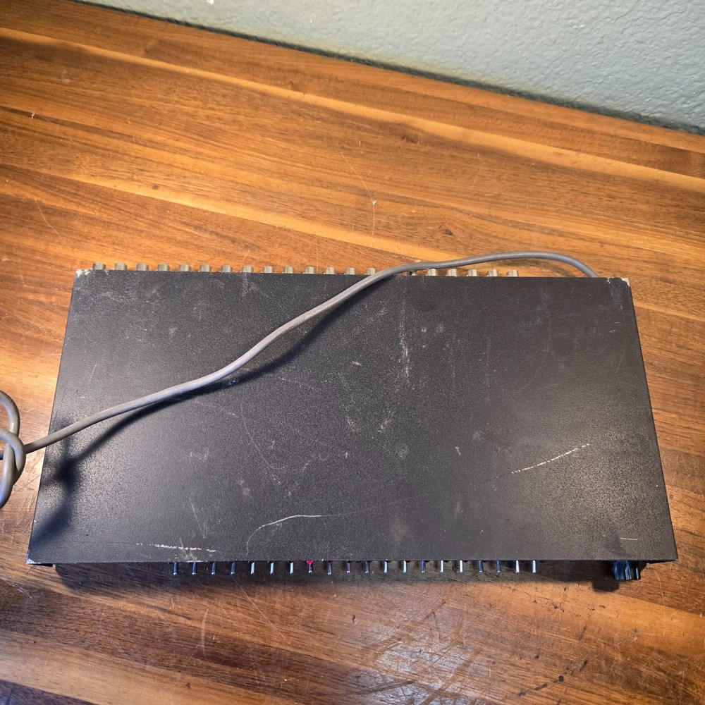 PELCO Sequential Switcher - VS520H - 20 Channels