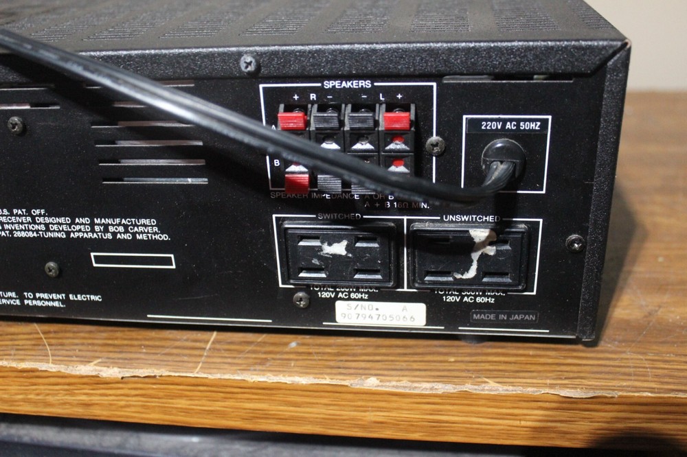 The Carver Receiver HR-752 Nice