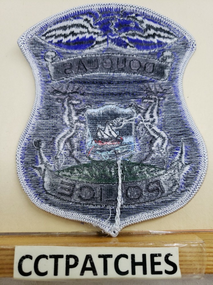 DOUGLAS, MICHIGAN POLICE SHOULDER PATCH MI