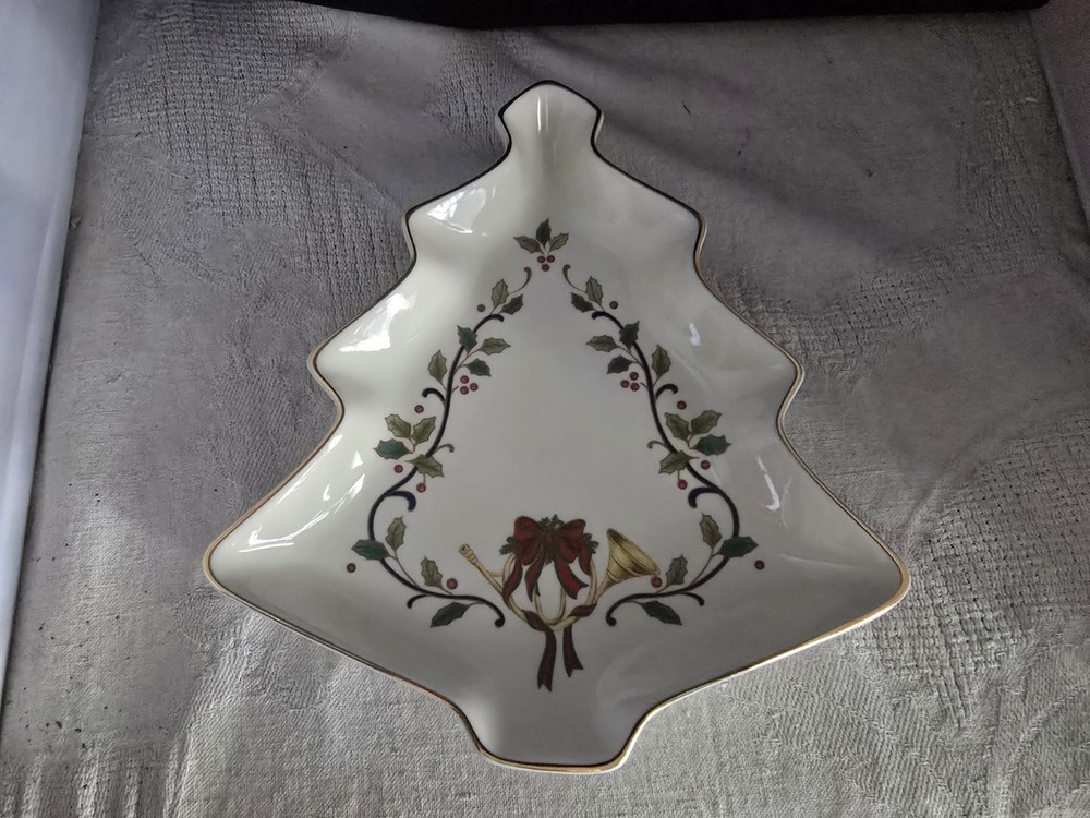 Mikasa Holiday Elegance Tree Candy Dish