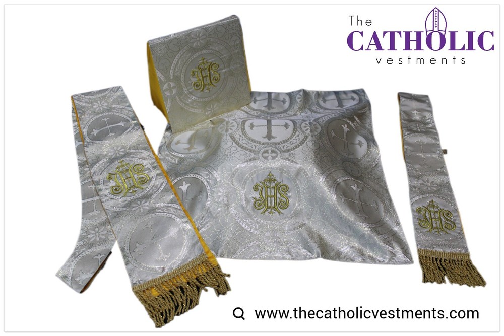 Gothic Vestments & Mass Sets - GOLD