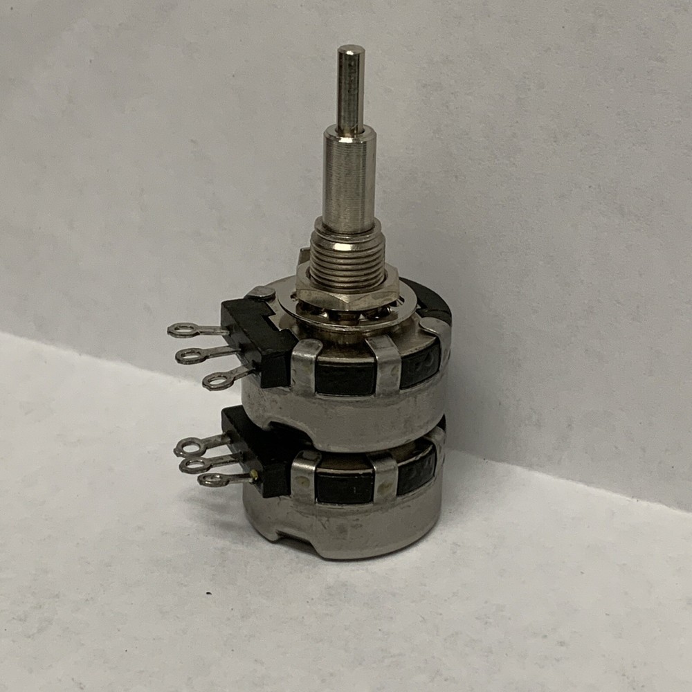 D53M-100K CLAROSTAT NONPRECISION NONWIRE WOUND VARIABLE RESISTOR