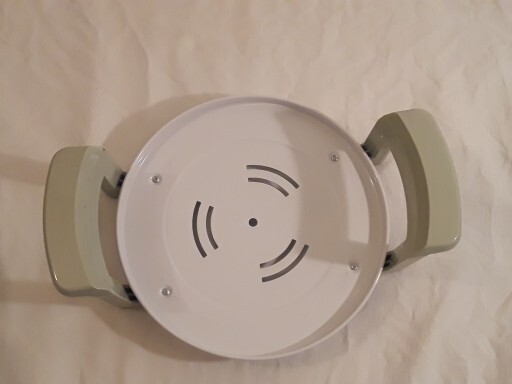 Magic Chef EWAVE White Replacement Base with Handles (EGCW12W3) *GUC*
