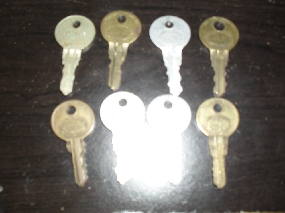 MANY USED ORIGINAL SEEBURG JUKEBOX KEYS