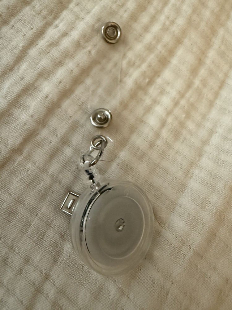 Translucent Badge Reel Alligator Style