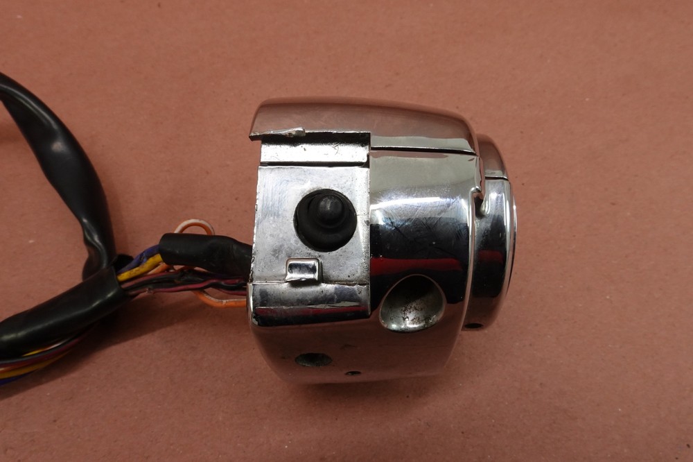 2007-2011 Harley Davidson Softail Fat Boy LEFT HANDLEBAR SWITCH TURN SIGNAL
