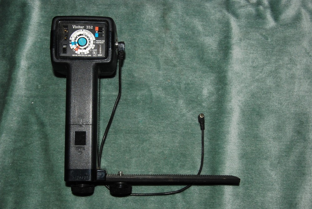 Vintage Vivitar 352 Electronic Flash