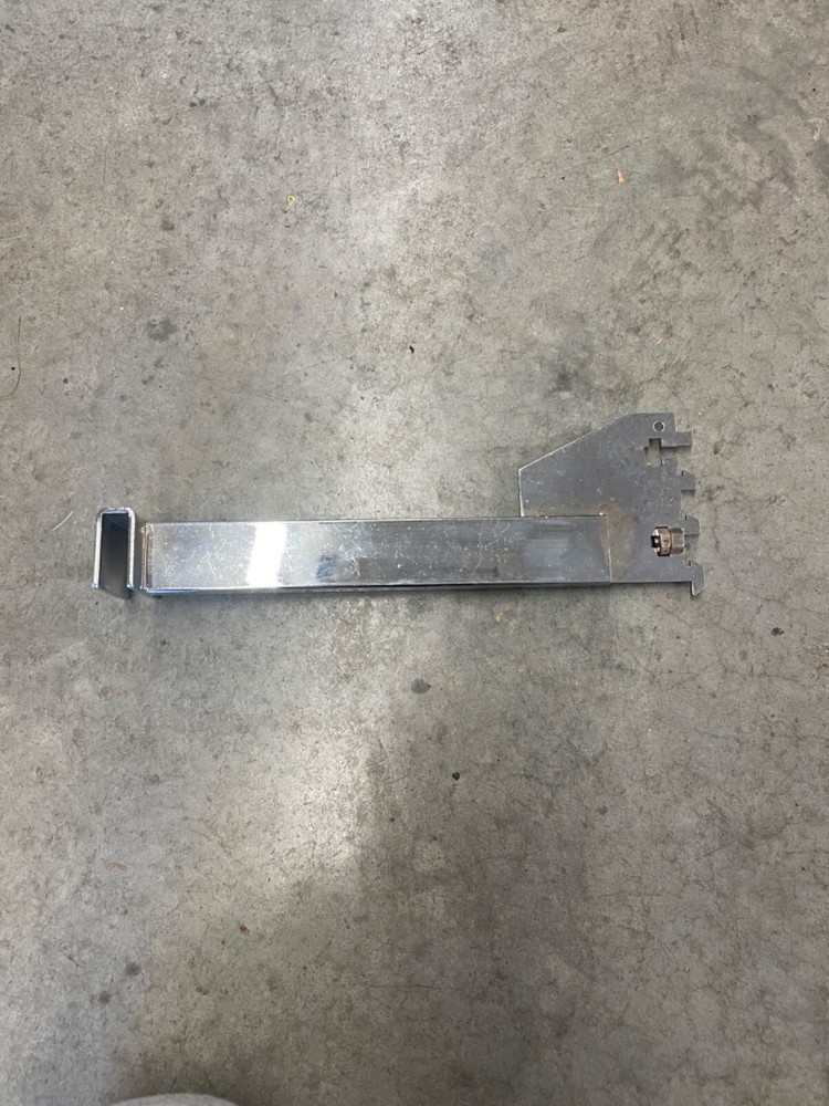 NAHANCO CR8 13” bracket for rectangular shelving