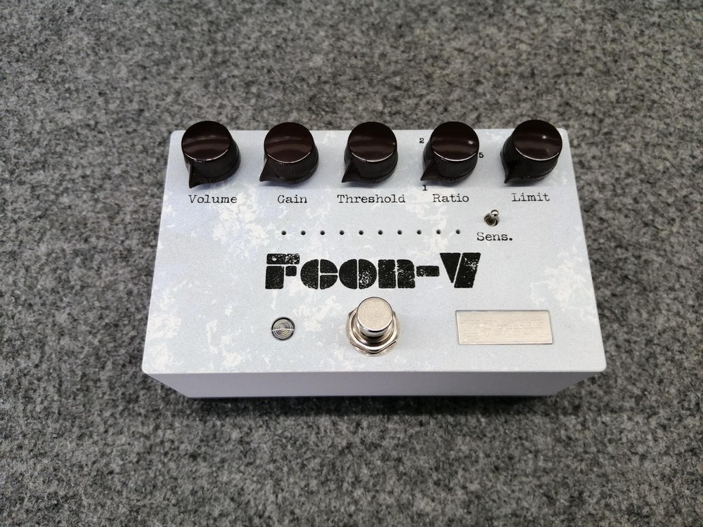 FLYING TEAPOT Model FCON-V
