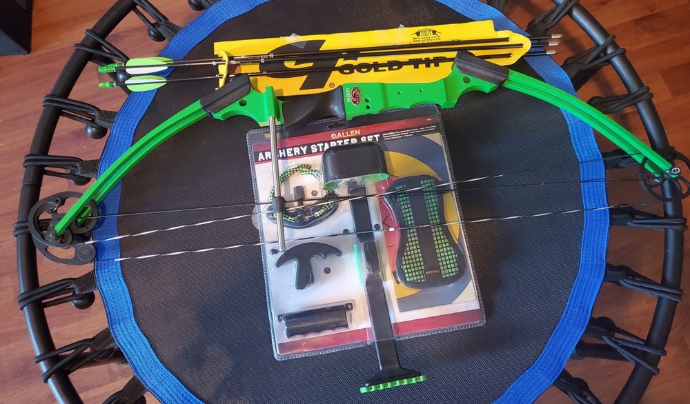 Loaded Genesis by Mathews Compound Bow - LH - 20# Max Variable Draw Length