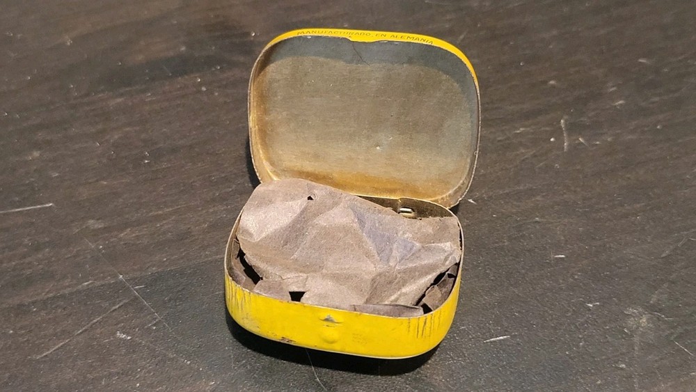 Echo Gramophone phonograph needle tin - Empty