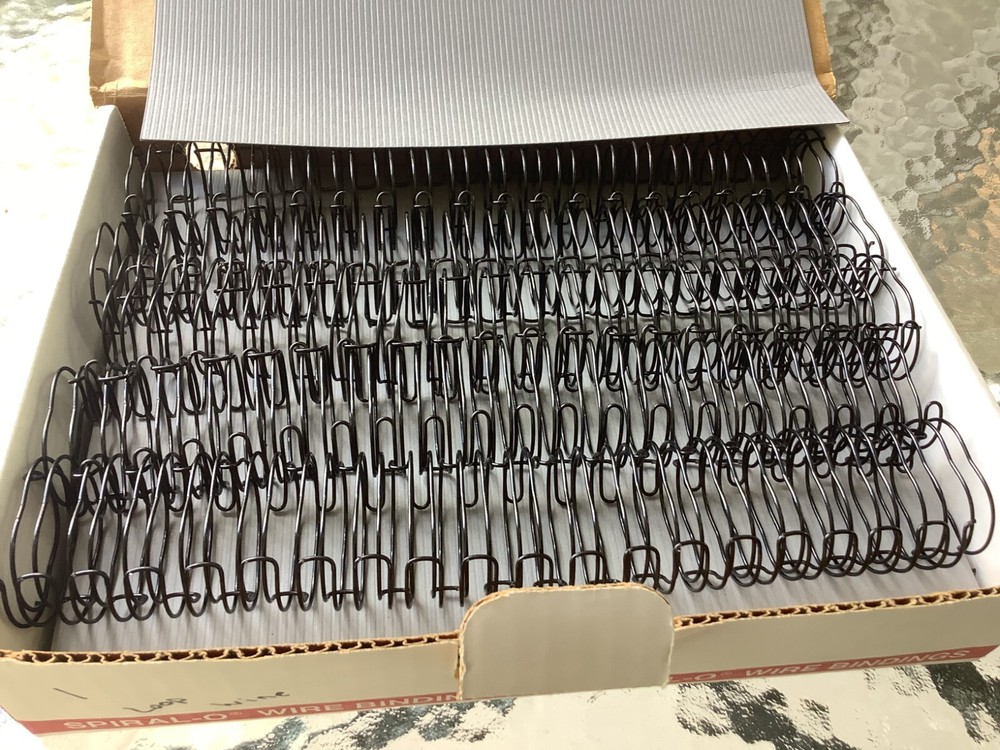 Spiral-O  19 Loop Wire Binding 1" Black  Qty 30