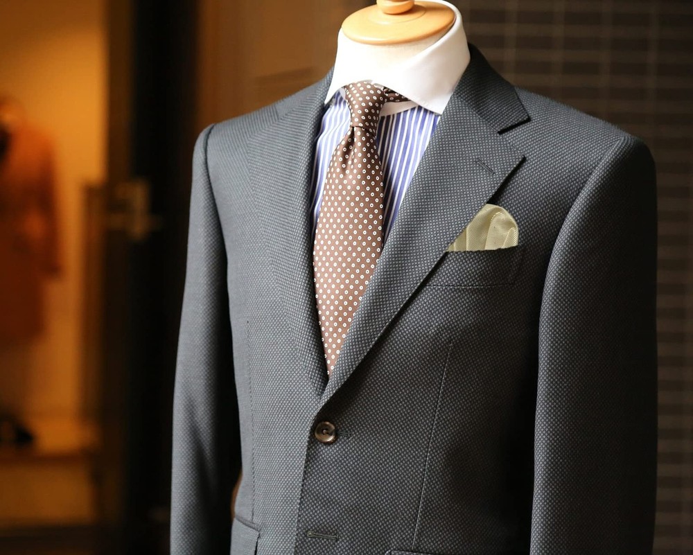 Cotim Coyin Polka Dot Prefolded Suit Pocket Squares, Pre-Folded Card Solid Co...