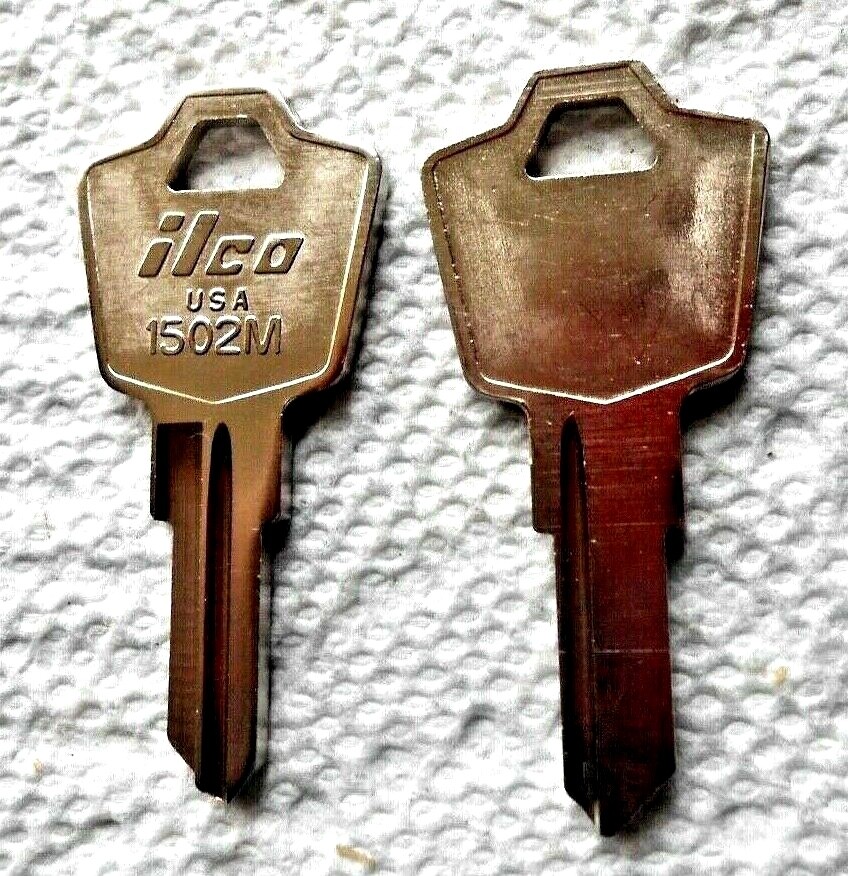 (1)   1502M  Key Blank  Made by ILCO