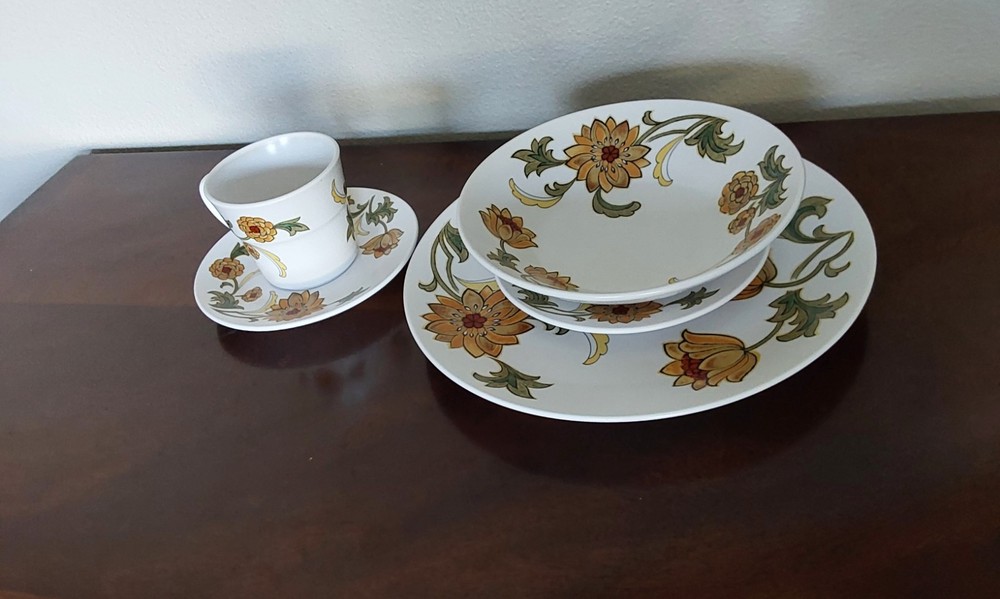 NORITAKE PROGRESSION "ALOHA" 5PC PLACE SETTING DINNERWARE
