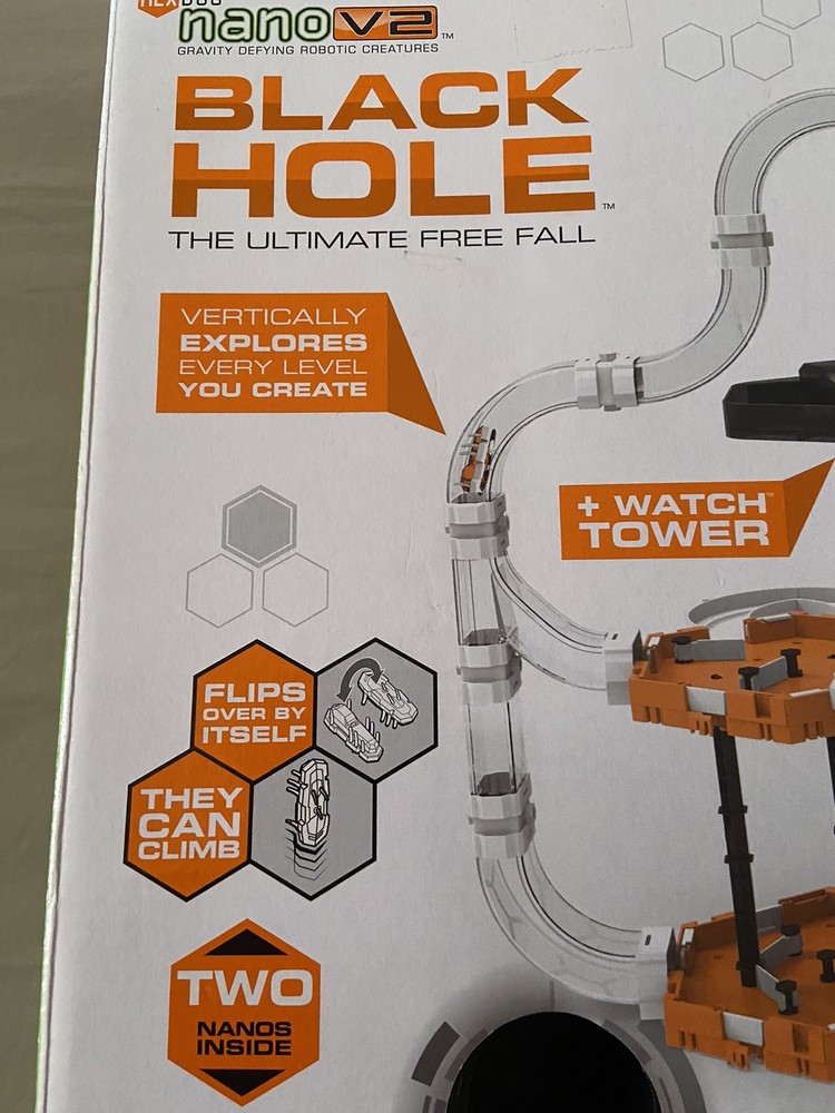 HEXBUG NANO V2 BLACK HOLE GRAVITY DEFYING ROBOTIC CREATURES ULTIMATE FREE FALL