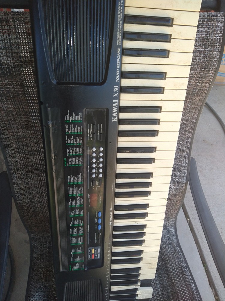 Kawai X30 Touch Response Electronic Keyboard