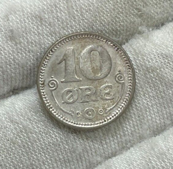 1919 Denmark 10 Ore Silver Coin