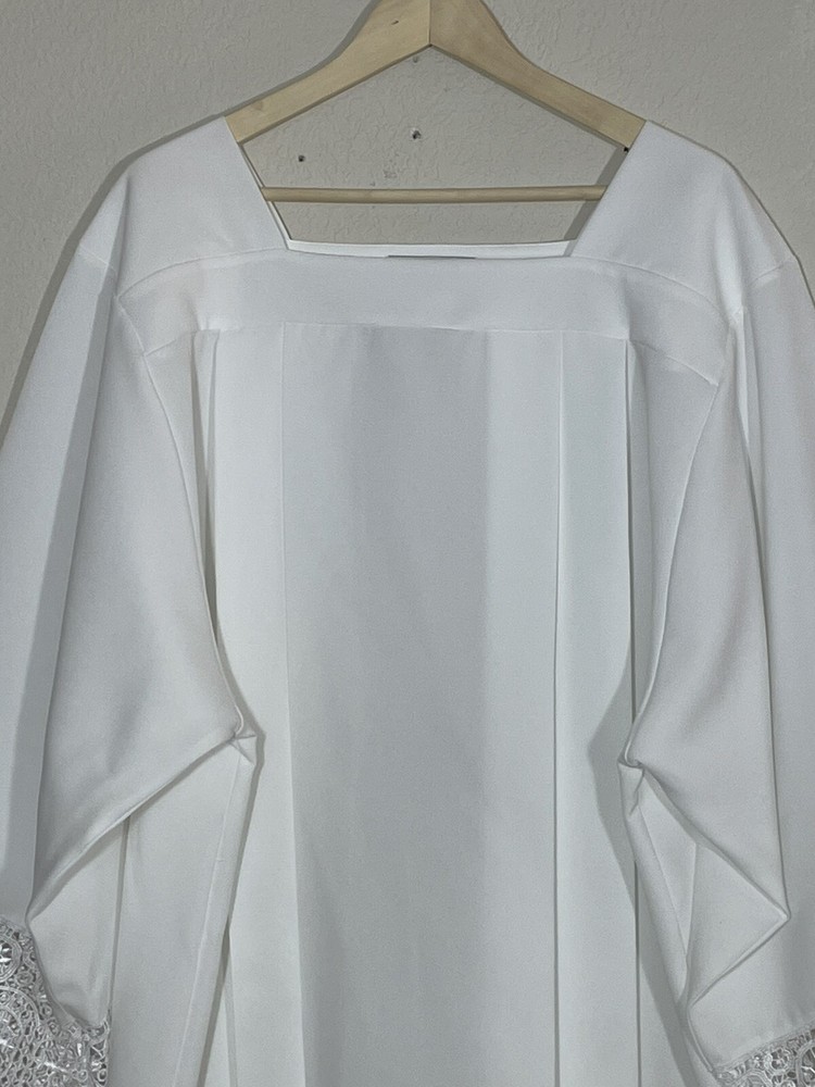 Budded Cross Lace Surplice size LARGE
