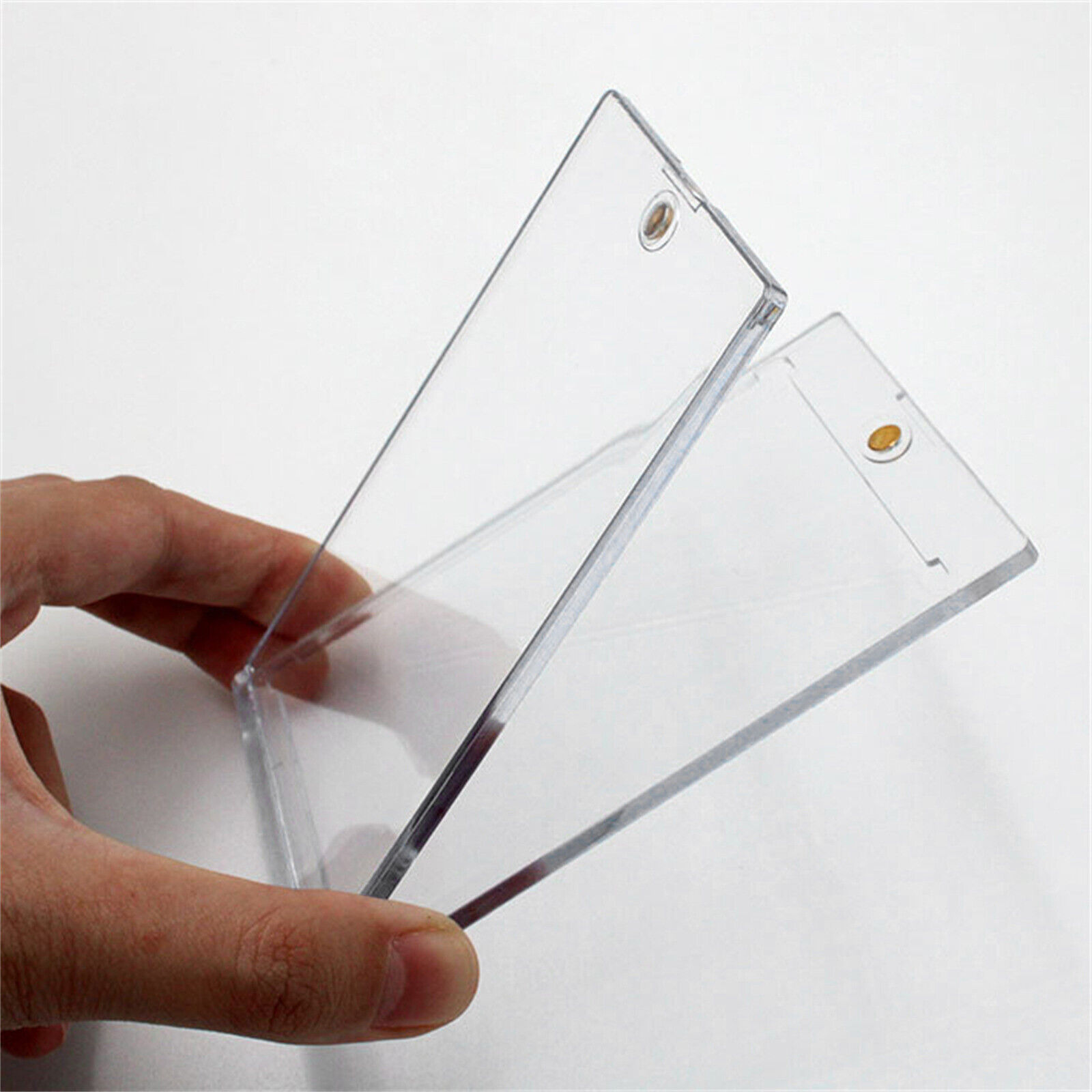 30 Pack Magnetic Trading Sports Card Holders 35pt One-Touch Hard UV Protection