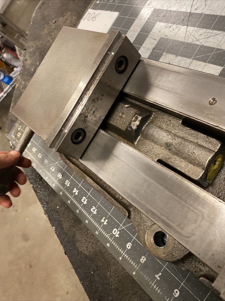 Kurt D675 Precision Machine Vise, 6” jaws, (dd6