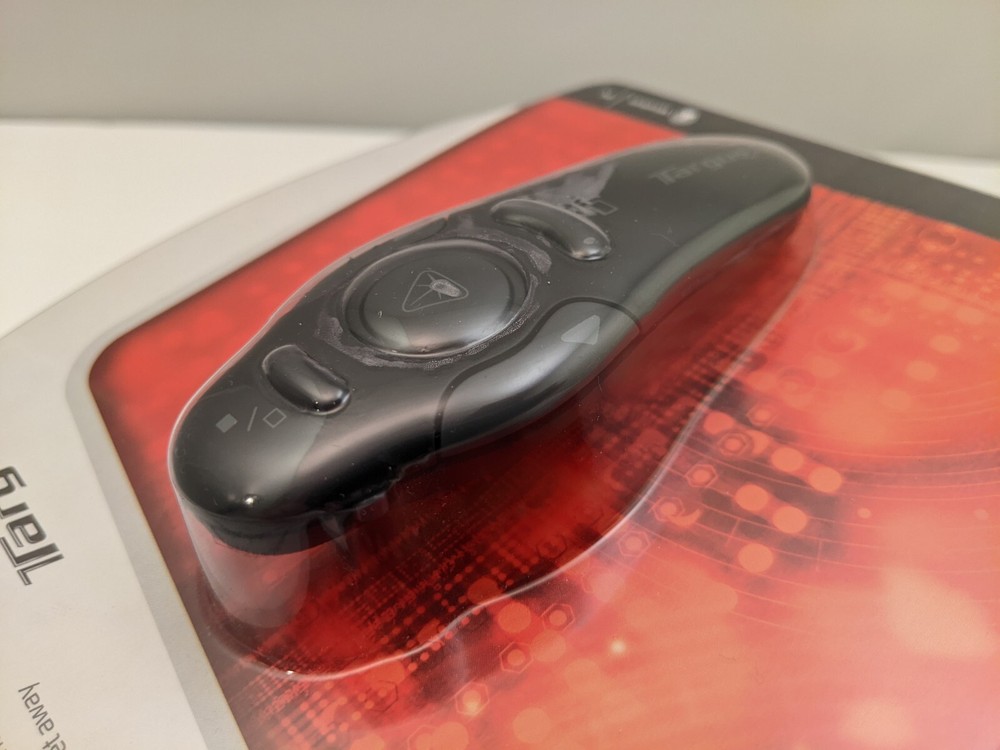 TARGUS Wireless Presenter With Laser Pointer [ Red Beam ] | AMP03US | NEW