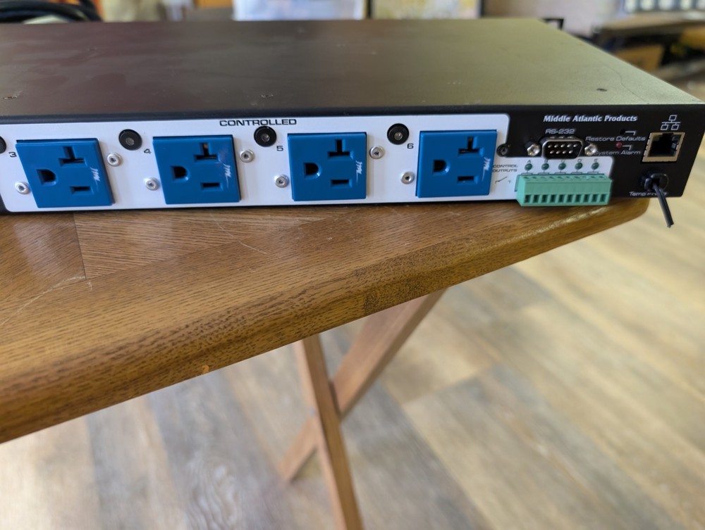 Middle Atlantic RLNK-SW620R Controlled Power Switch Rackmount