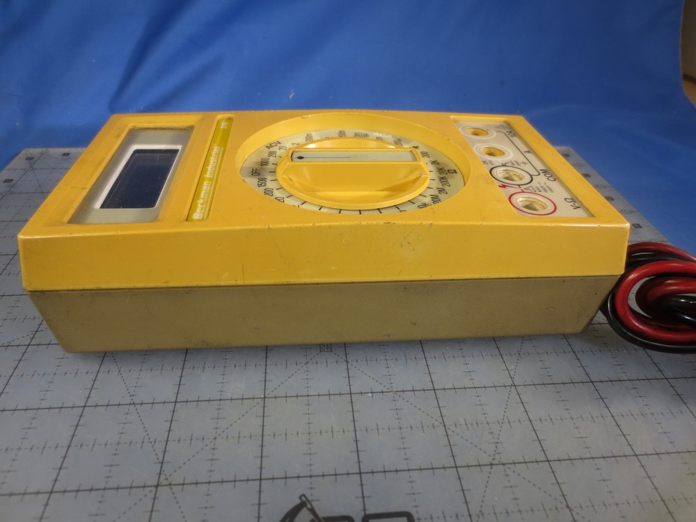 Beckman Tech 310 Digital Multimeter W/ Probes TESTED