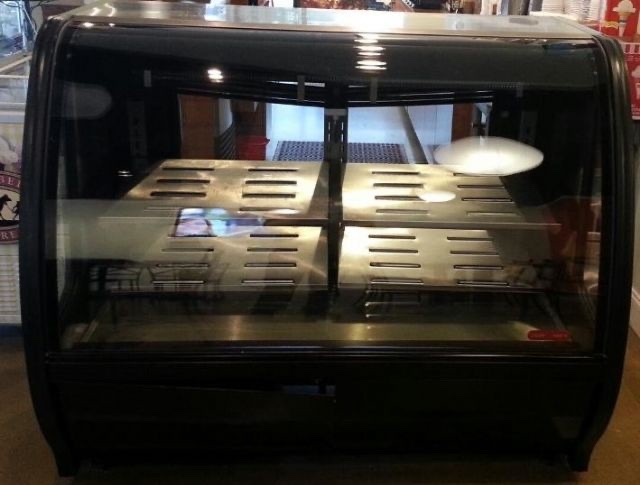 REFRIGERATED DISPLAY CASE