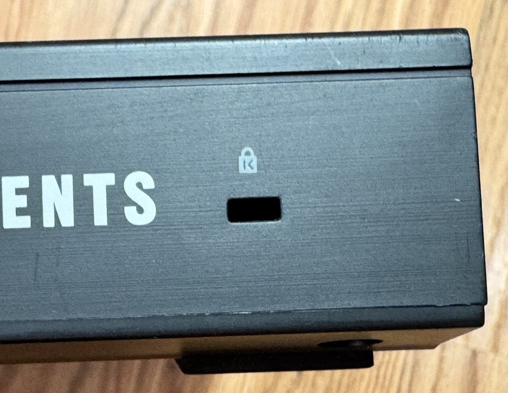 Native Instruments Maschine MK1 Controller MIDI/USB/Audio Interface Pro Gear DJ