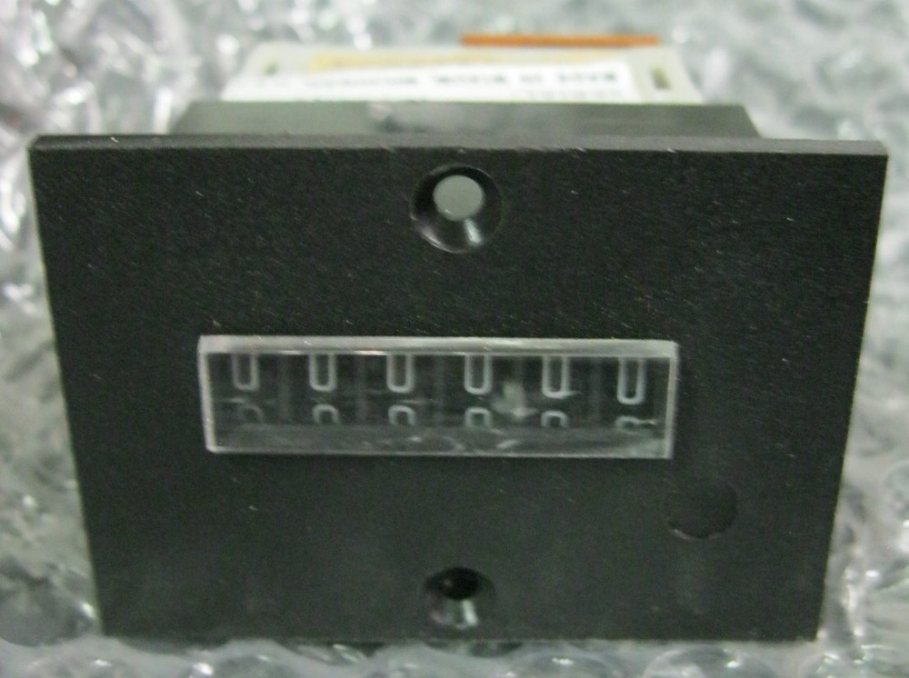 IVO 1035-012 Counter 24 VDC